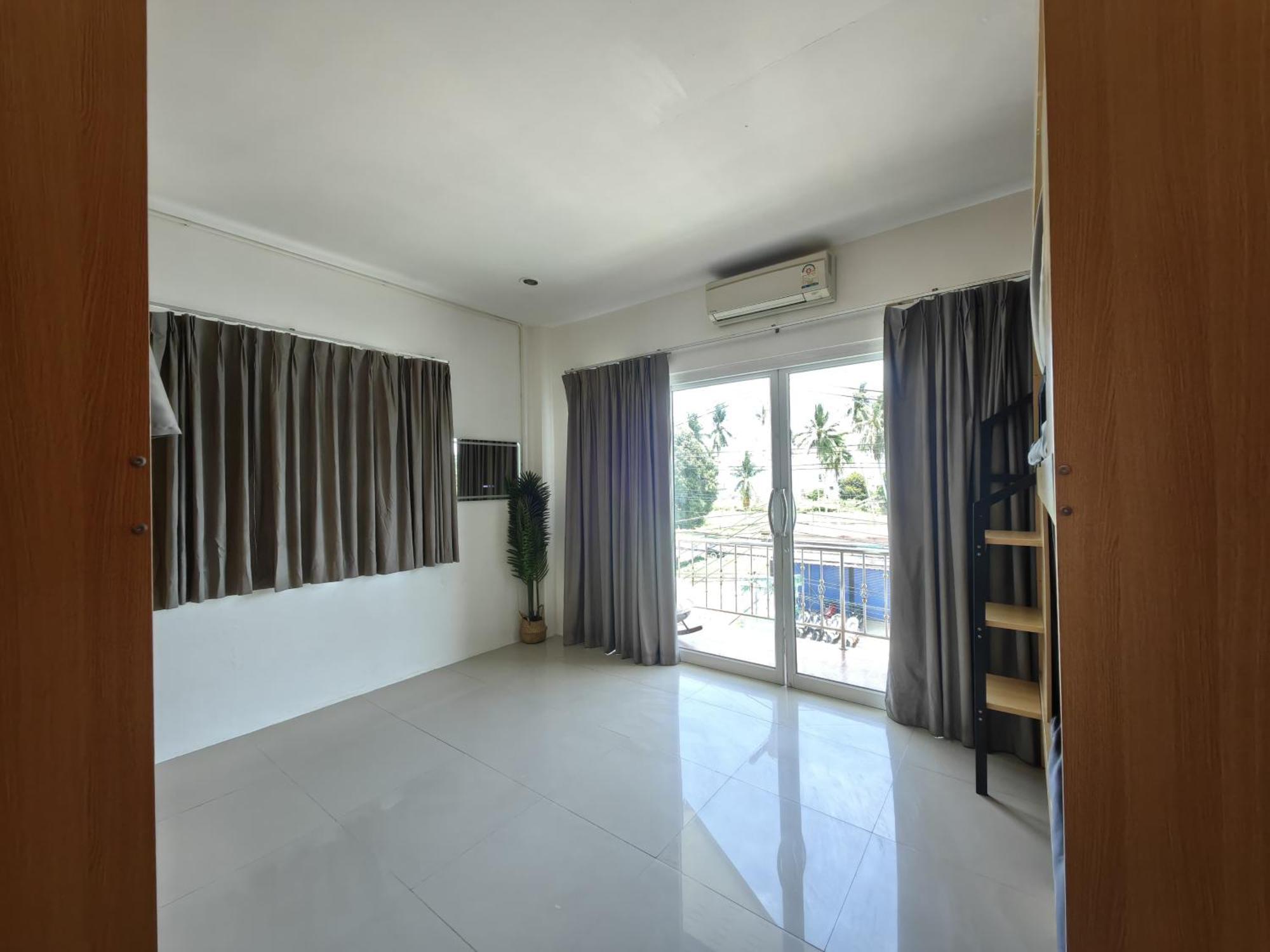 Arena Boutique Hotel Female Only Thongsala Ngoại thất bức ảnh